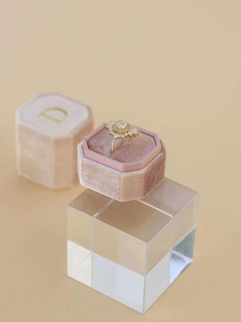 The Monroe Bevel Single Ring Box – The Mrs. Box