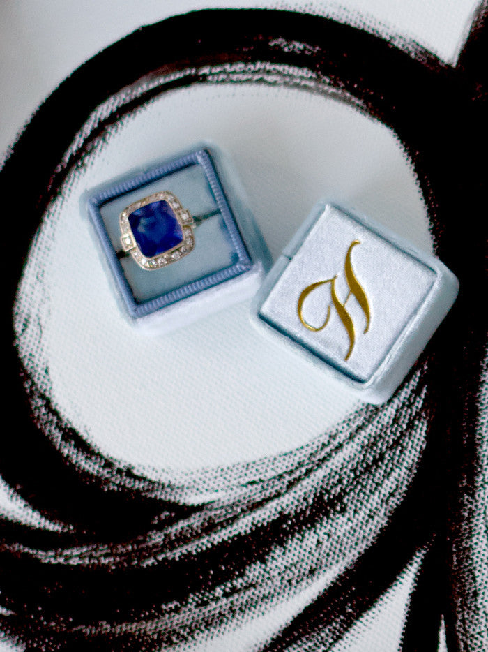 Vintage-Radiant-Cut-sapphire Ring