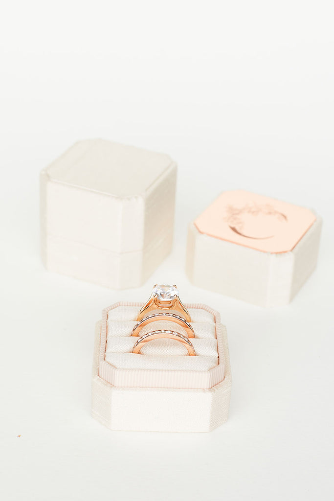 リング Complete BOX Hub Ring Set 74mm Outside Diameter 54.06mm Inside Diameter Set of