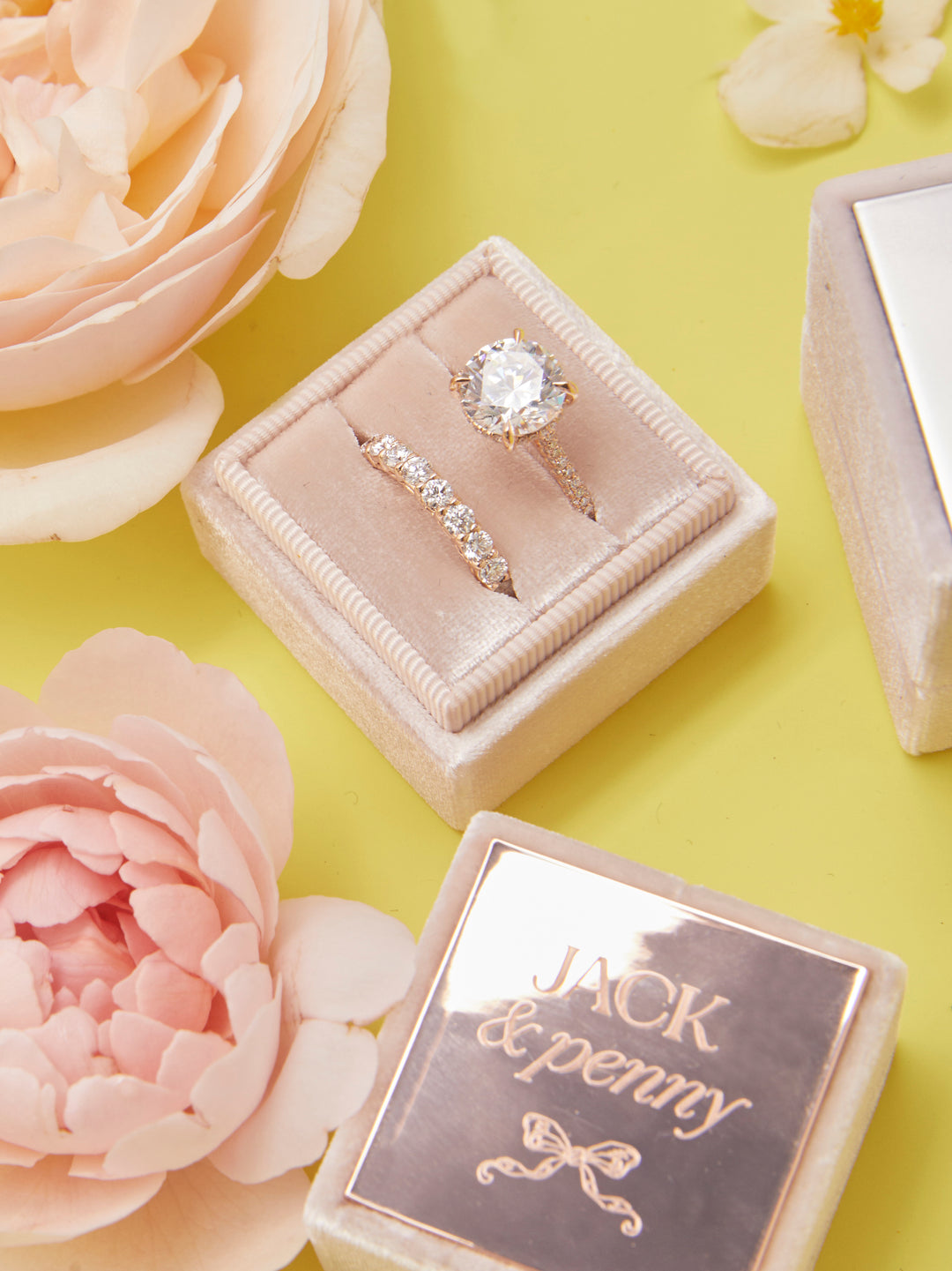 The Georgie Classic Double Ring Box – The Mrs. Box