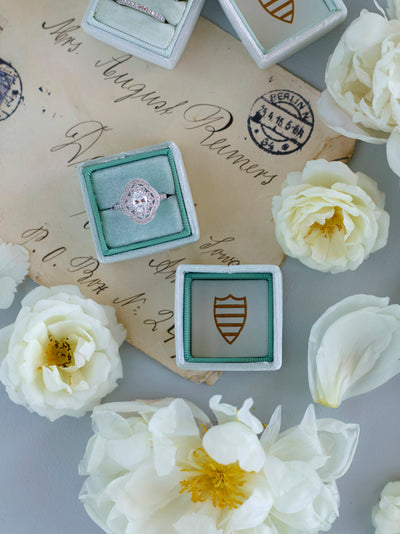 traditional green velvet wedding ring box gift idea